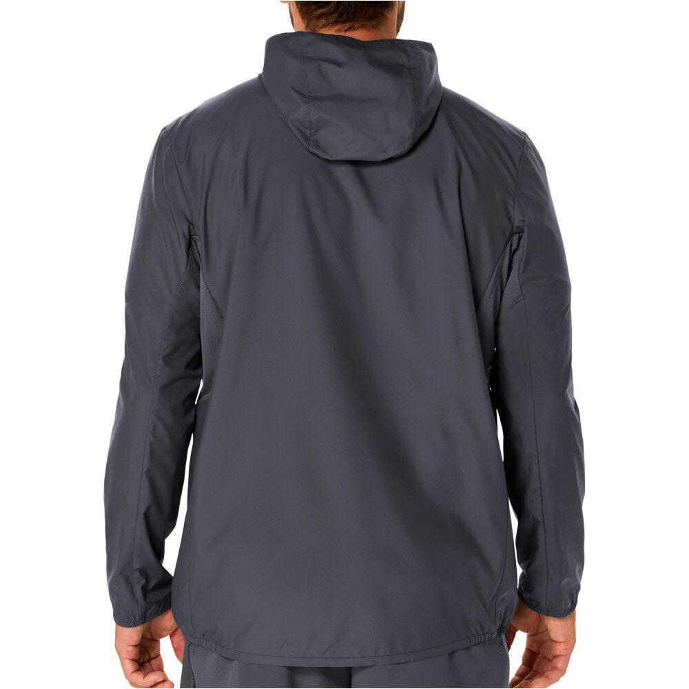 Asics CHAQUETA RUNNING HOMBRE ASICS CORE JACKET vista trasera