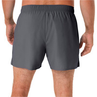 Asics pantaloneta técnica hombre ASICS CORE 5IN SHORT vista trasera
