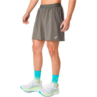 Asics pantaloneta técnica hombre ROAD 2-N-1 7IN SHORT vista detalle