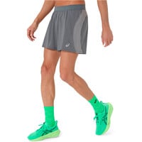 Asics pantaloneta técnica hombre ROAD 5IN SHORT vista detalle