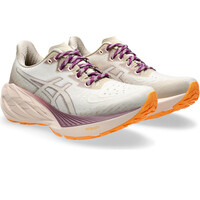 Asics zapatilla running mujer NOVABLAST 4 TR lateral interior