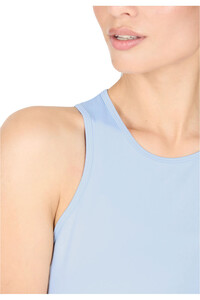 Athlecia camiseta tirantes fitness mujer Almi W Top vista detalle