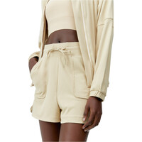 Born Living Yoga bermuda mujer Short Leila vista detalle