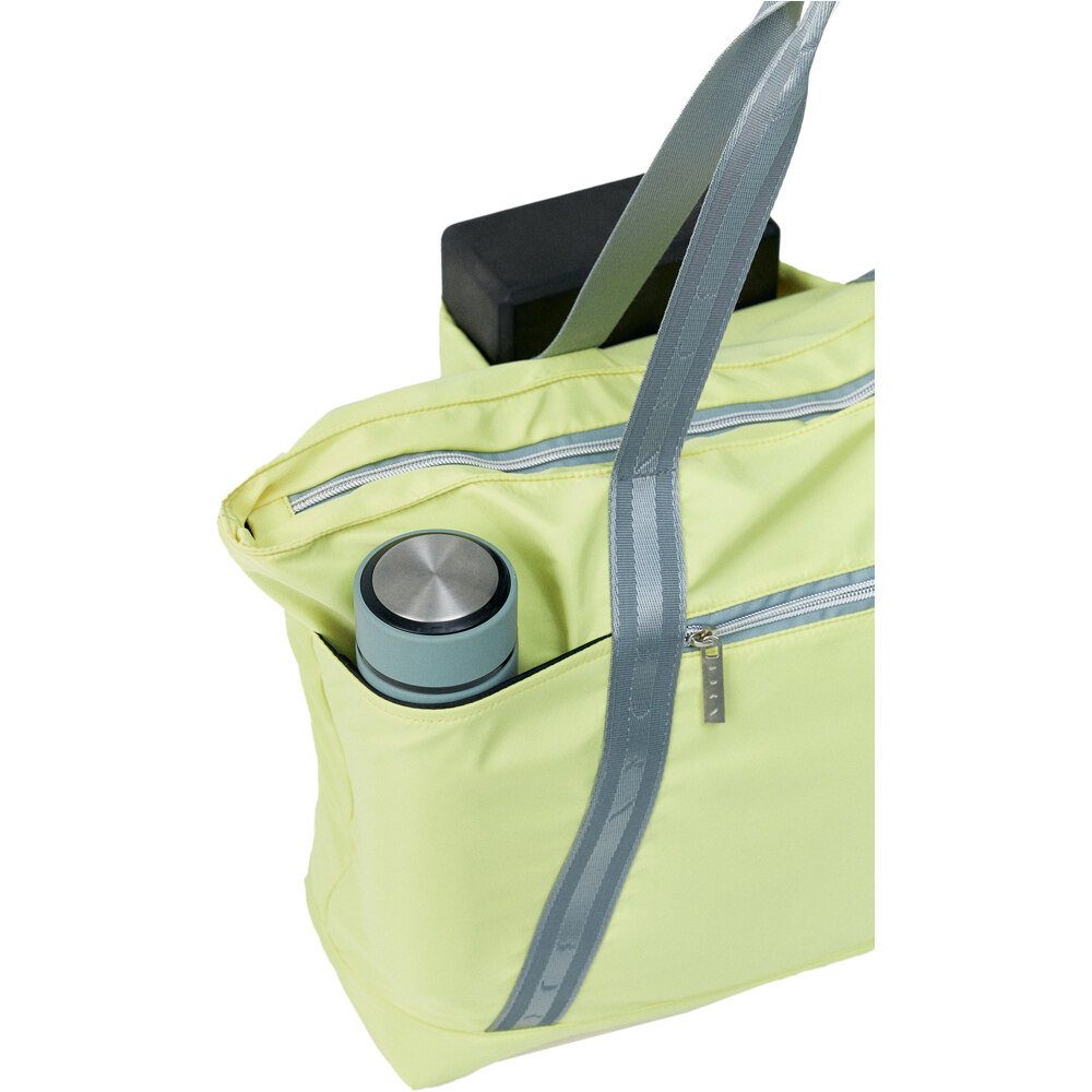 Born Living Yoga Bolsa Yoga Bag Away vista detalle