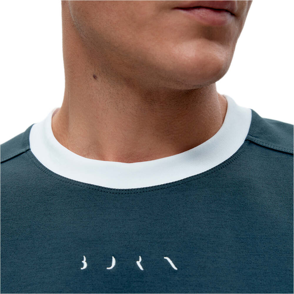 Born Living Yoga camiseta fitness hombre Layer vista detalle