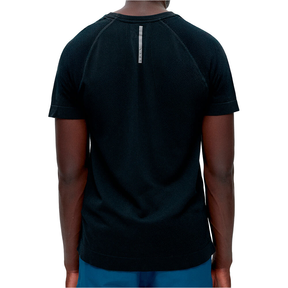 Born Living Yoga camiseta fitness hombre Otawa vista trasera
