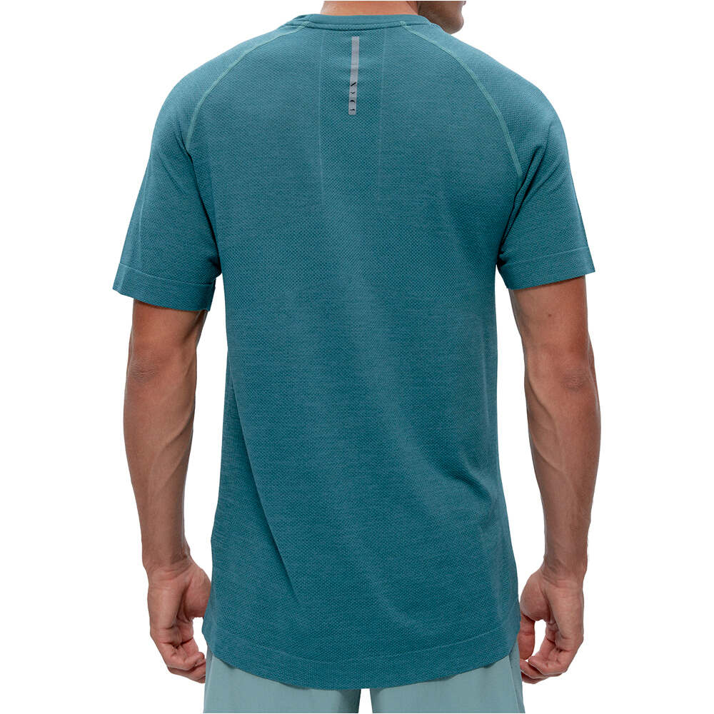 Born Living Yoga camiseta fitness hombre T-shirt Nyong vista trasera