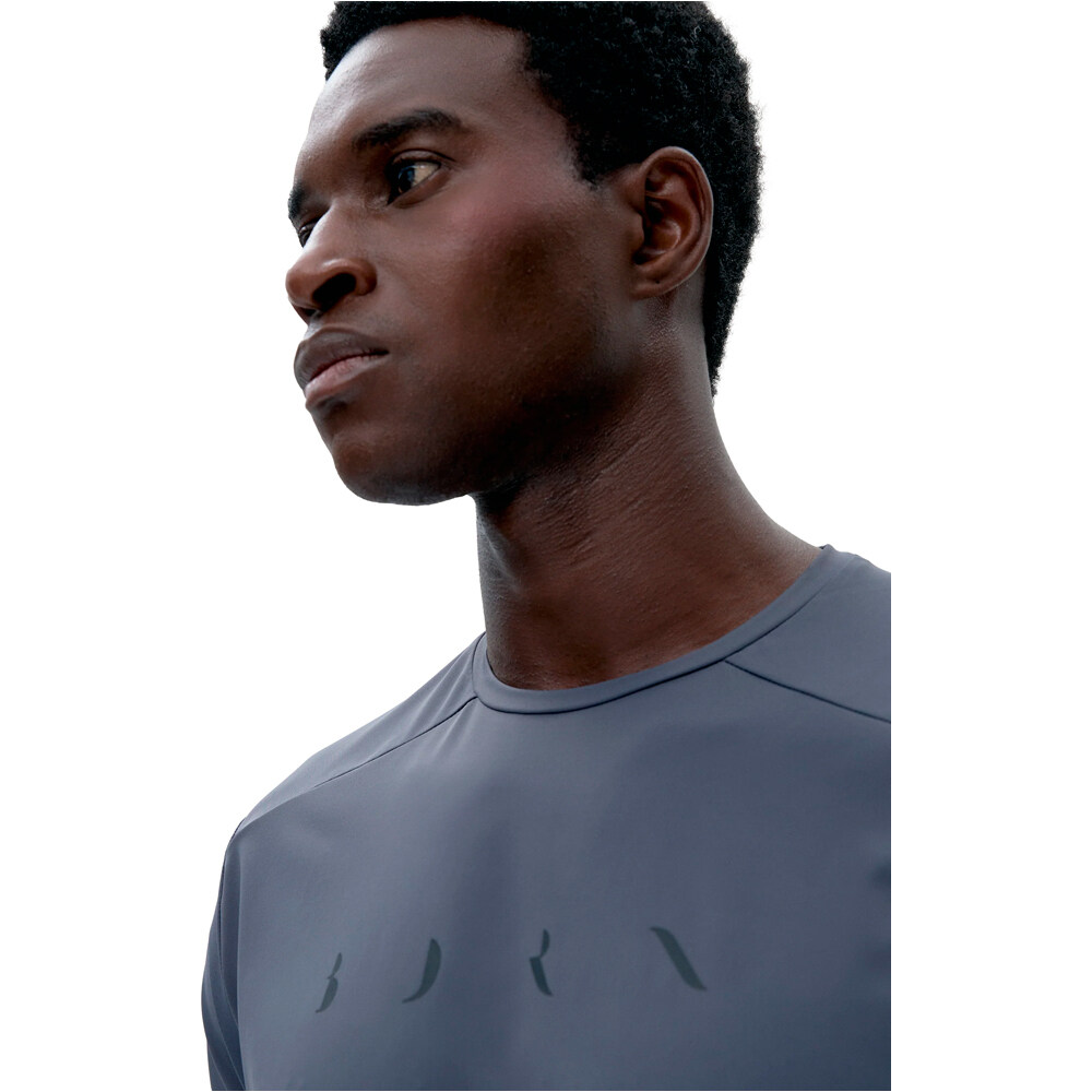 Born Living Yoga camiseta fitness hombre T-Shirt Volta 2.0 vista detalle