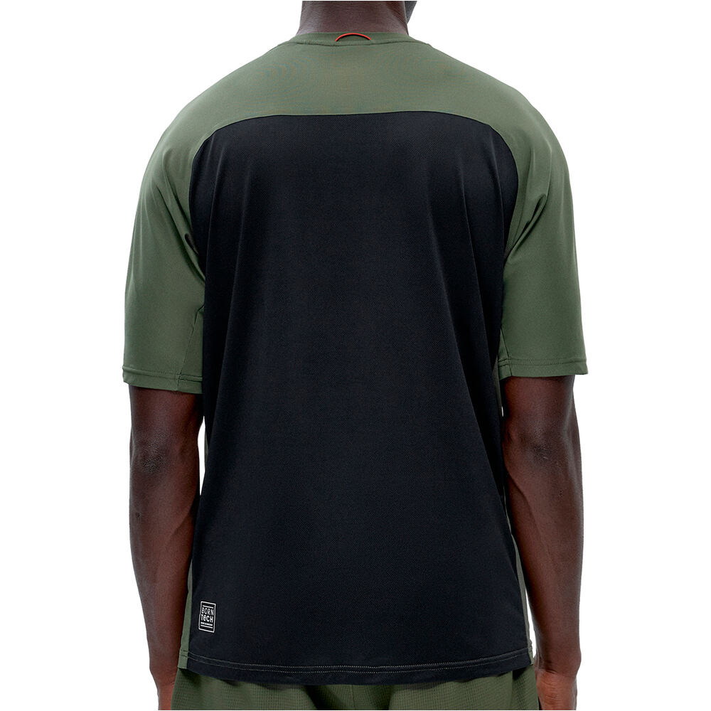 Born Living Yoga camiseta fitness hombre Trak vista trasera