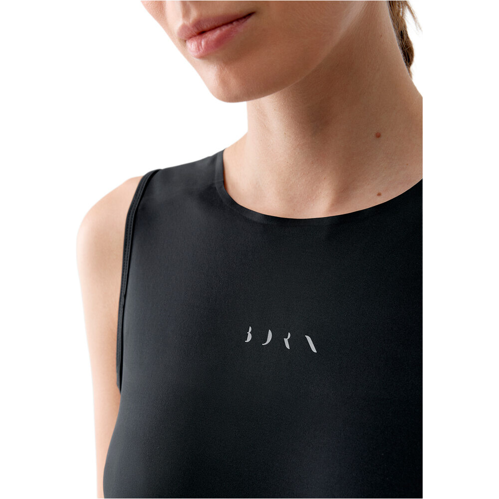 Born Living Yoga camiseta tirantes fitness mujer Caliope vista detalle