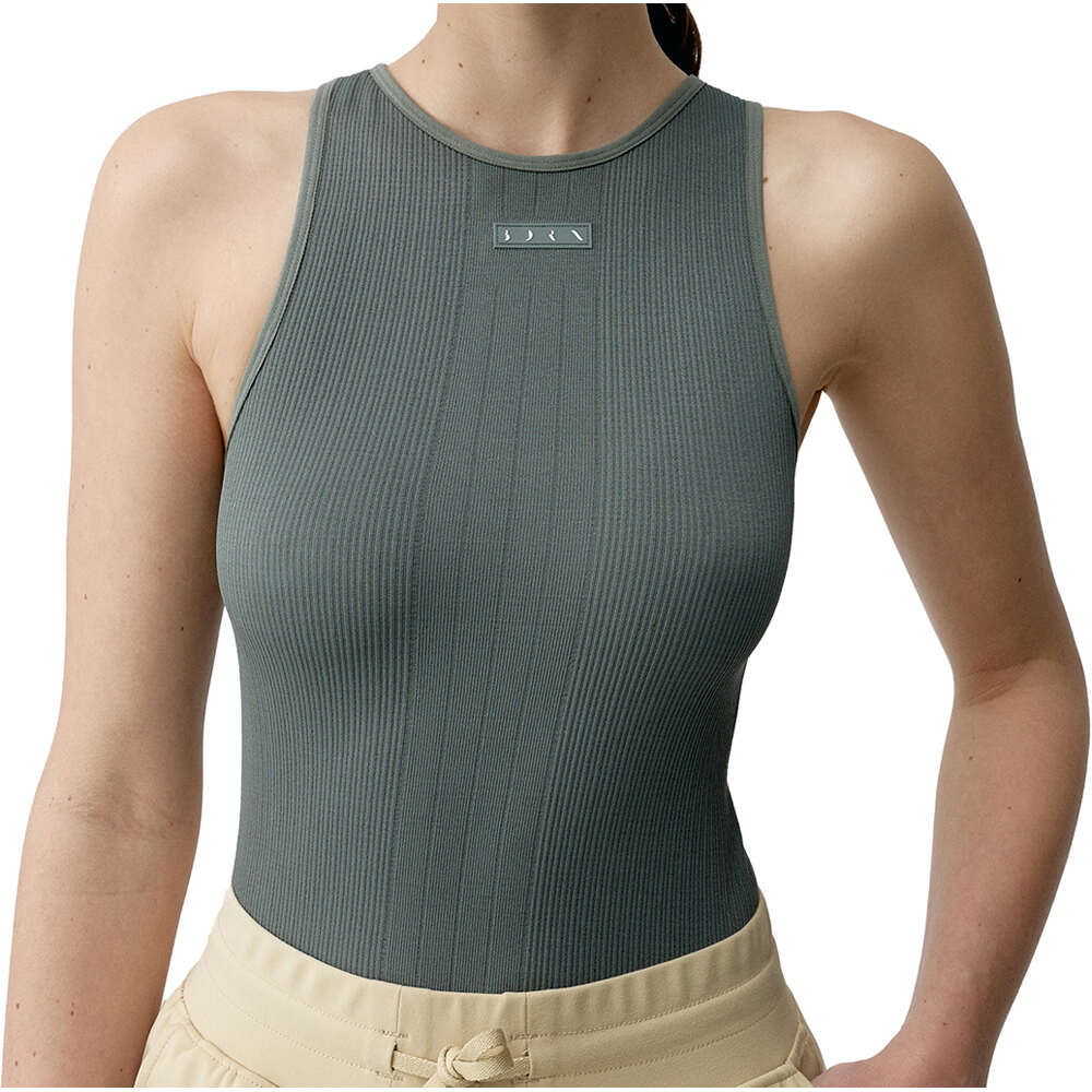 Born Living Yoga Camiseta Tirantes Yoga Nora vista frontal