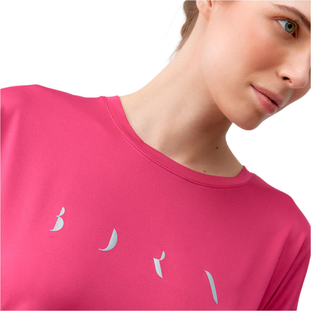 Born Living Yoga camisetas fitness mujer Azami vista detalle