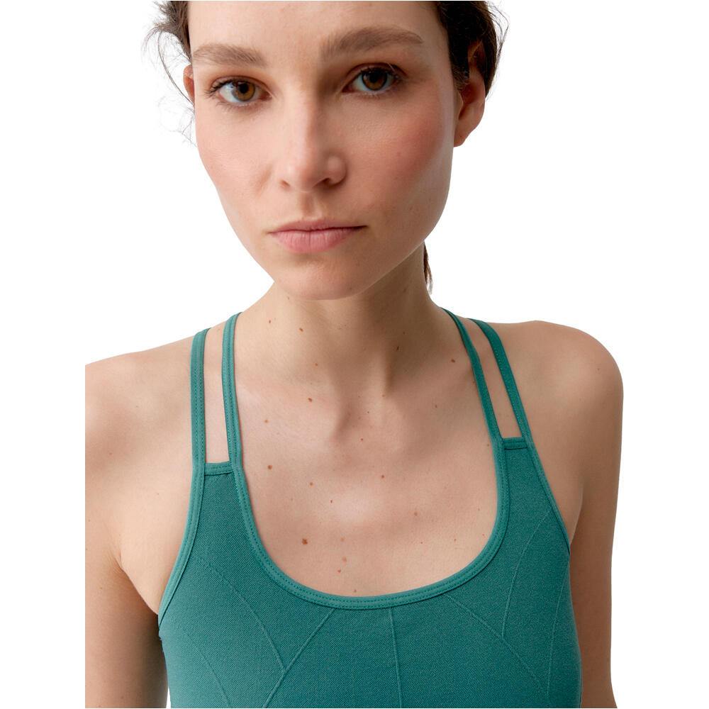 Born Living Yoga Mono Yoga Clio 03