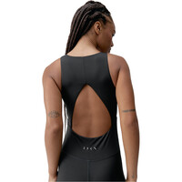 Born Living Yoga Mono Yoga Corpo 04