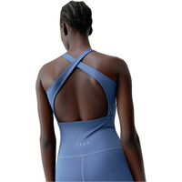 Born Living Yoga Mono Yoga Jumpsuit Bimba vista trasera