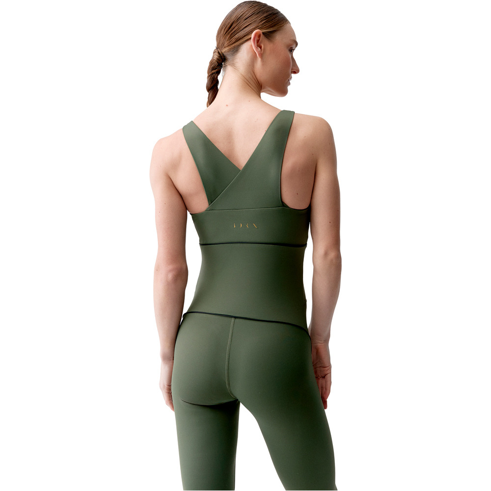 Born Living Yoga Mono Yoga Phoenh 03