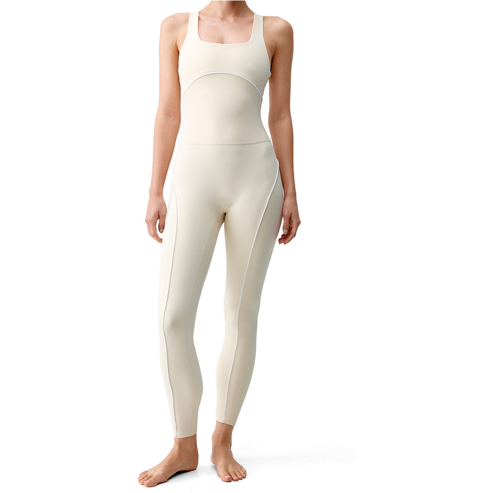 Born Living Yoga Mono Yoga Phoenh vista frontal