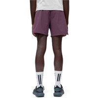 Born Living Yoga pantalón corto fitness hombre Malaui vista trasera