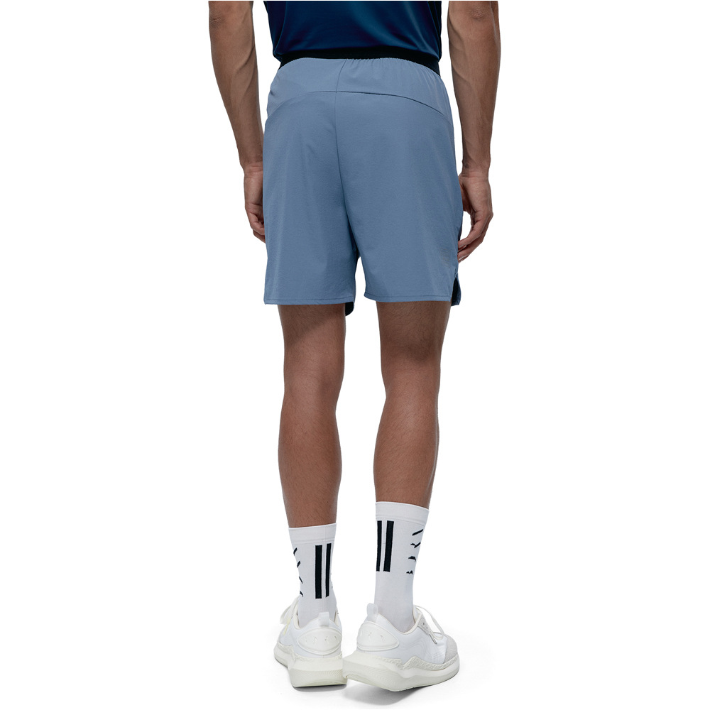 Born Living Yoga pantalón corto fitness hombre Malaui vista trasera