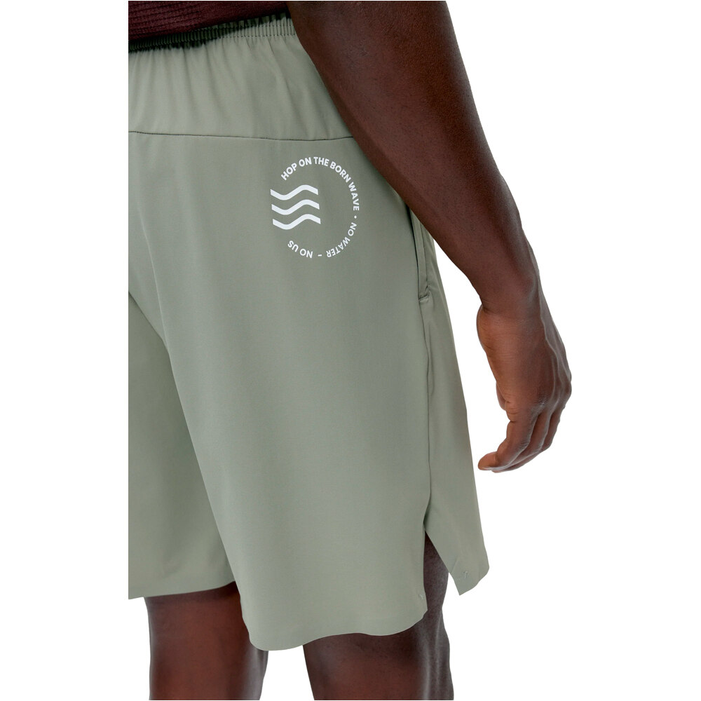 Born Living Yoga pantalón corto fitness hombre Short Orinoco vista detalle