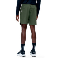 Born Living Yoga pantalón corto fitness hombre Torne vista trasera
