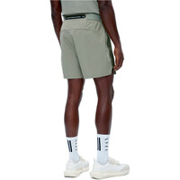Born Living Yoga pantalón corto fitness hombre Torque vista trasera
