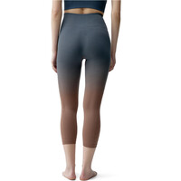 Born Living Yoga Pantalon Largo Yoga Dione vista trasera
