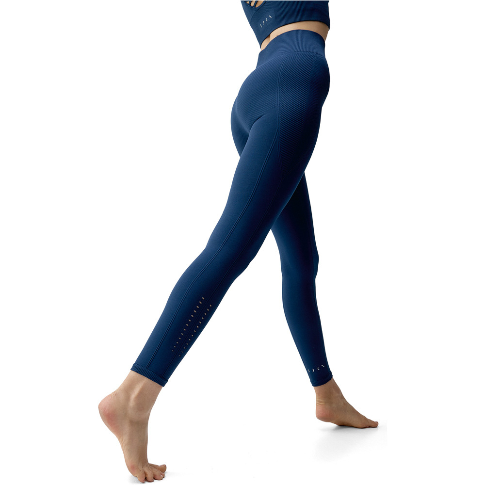 Born Living Yoga Pantalon Largo Yoga India 03