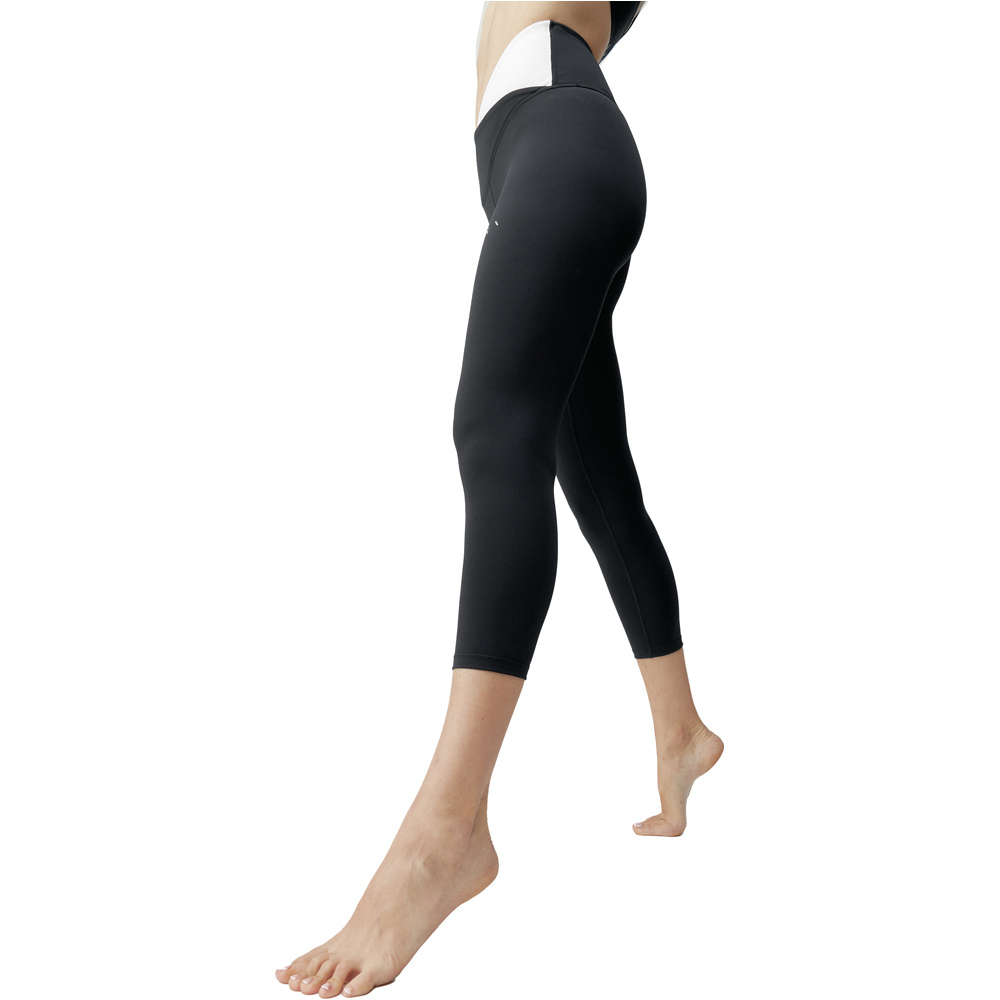 Born Living Yoga Pantalon Largo Yoga Legging Cleo vista frontal