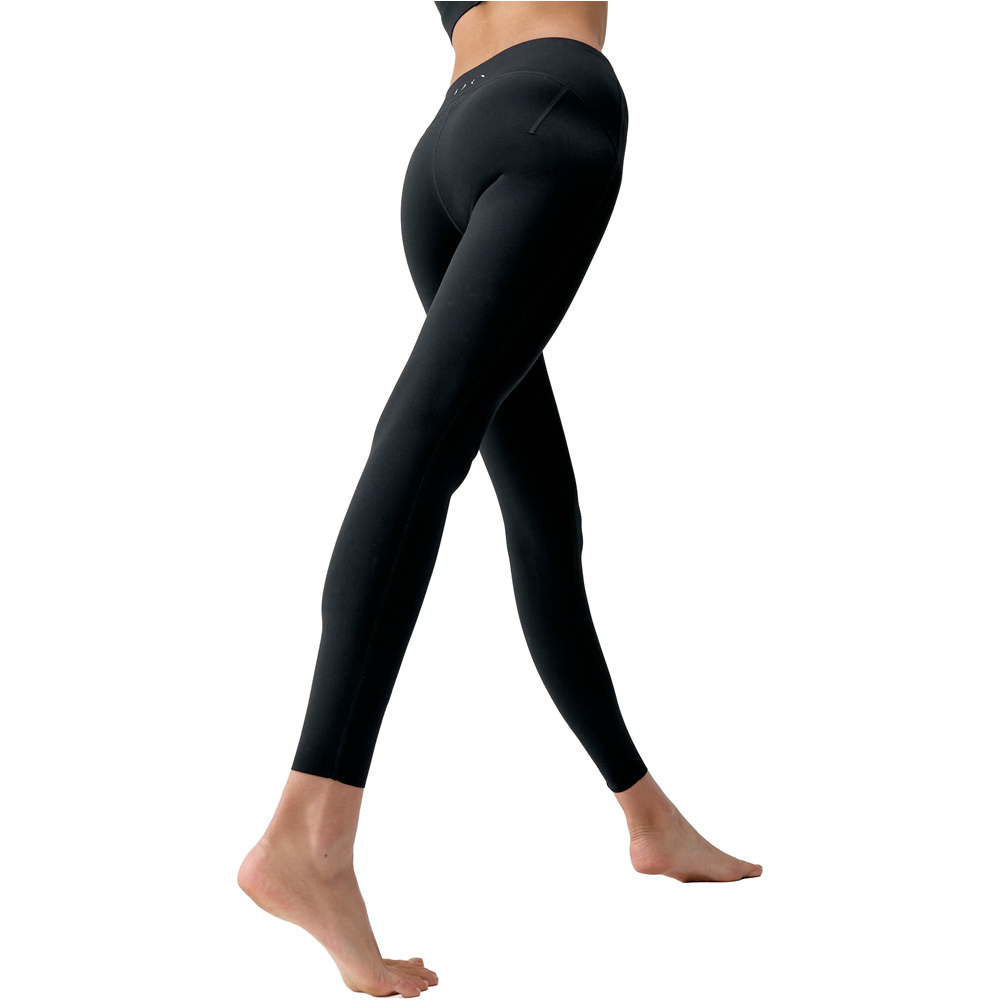 Born Living Yoga Pantalon Largo Yoga Legging Coreskin vista trasera