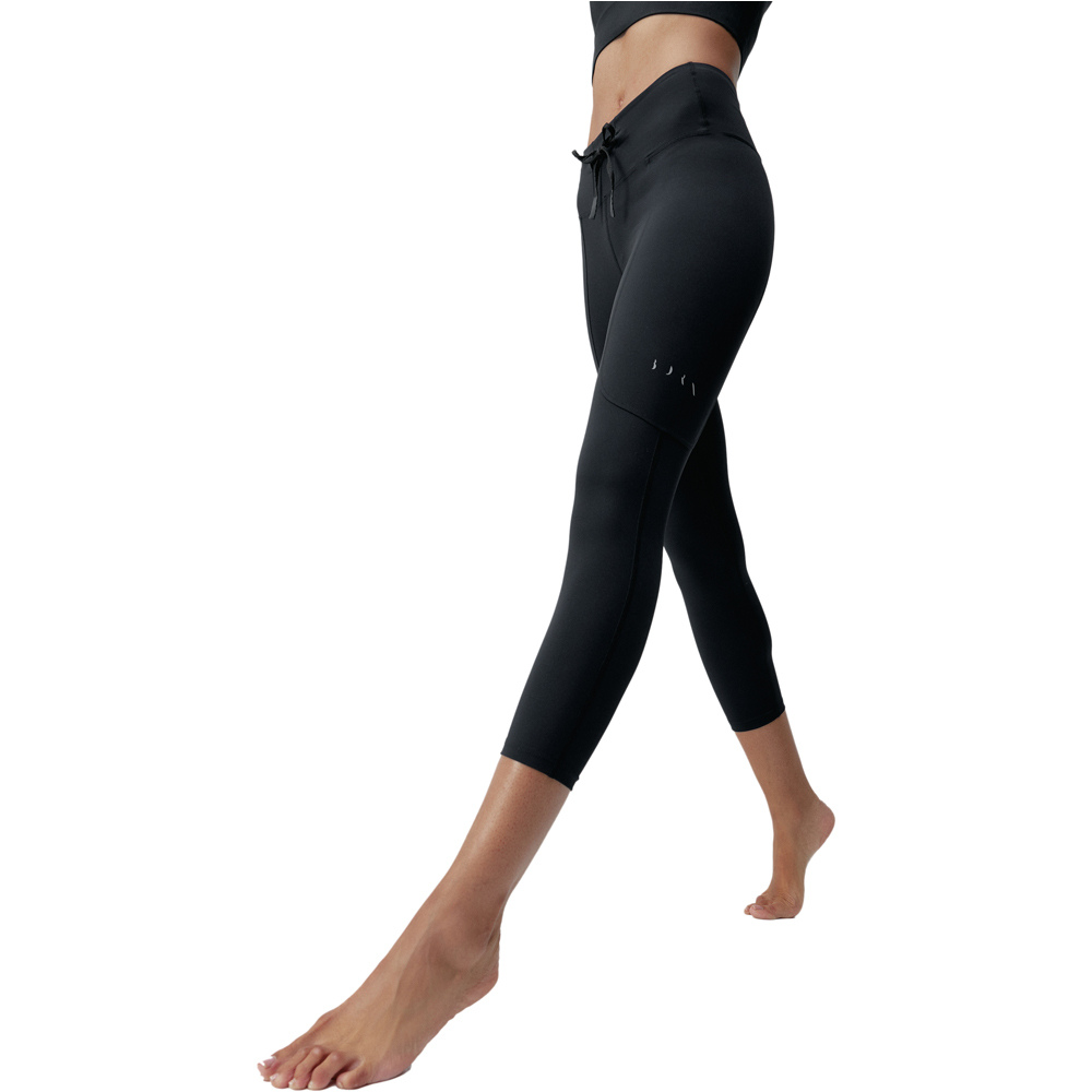 Born Living Yoga Pantalon Largo Yoga Legging Esme vista frontal