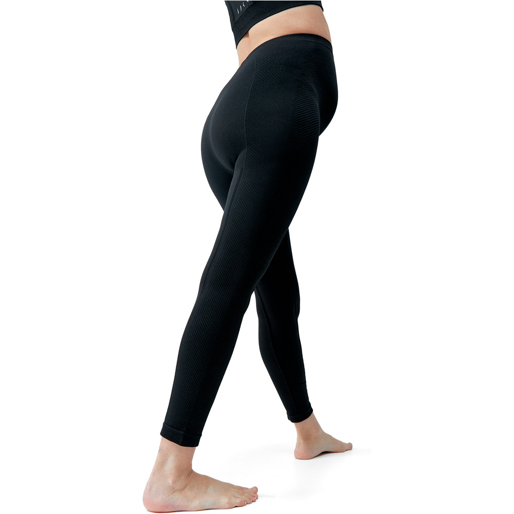 Born Living Yoga Pantalon Largo Yoga Mommy Line vista trasera