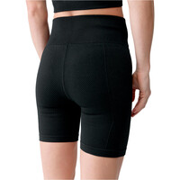 Born Living Yoga pantalones y mallas cortas fitness mujer India 03