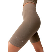Born Living Yoga pantalones y mallas cortas fitness mujer India vista detalle
