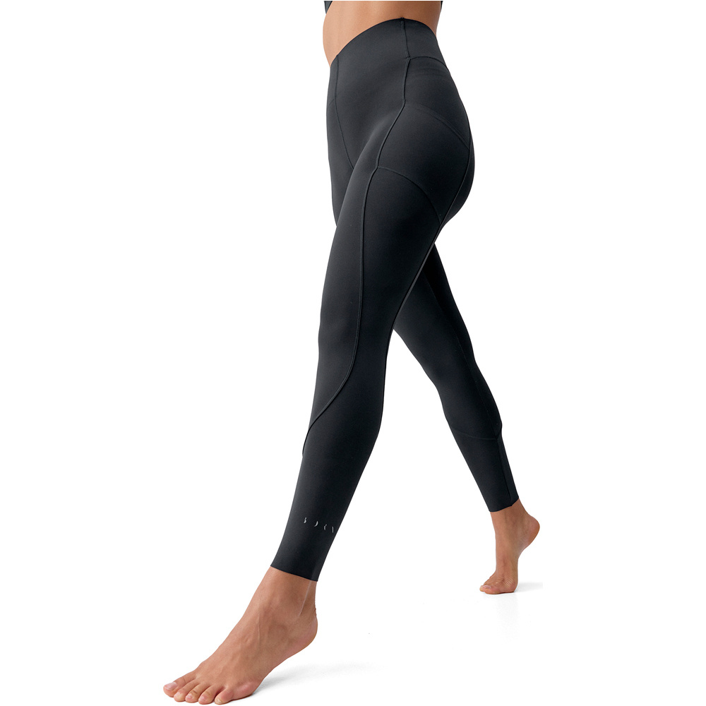Born Living Yoga pantalones y mallas largas fitness mujer Denise vista frontal