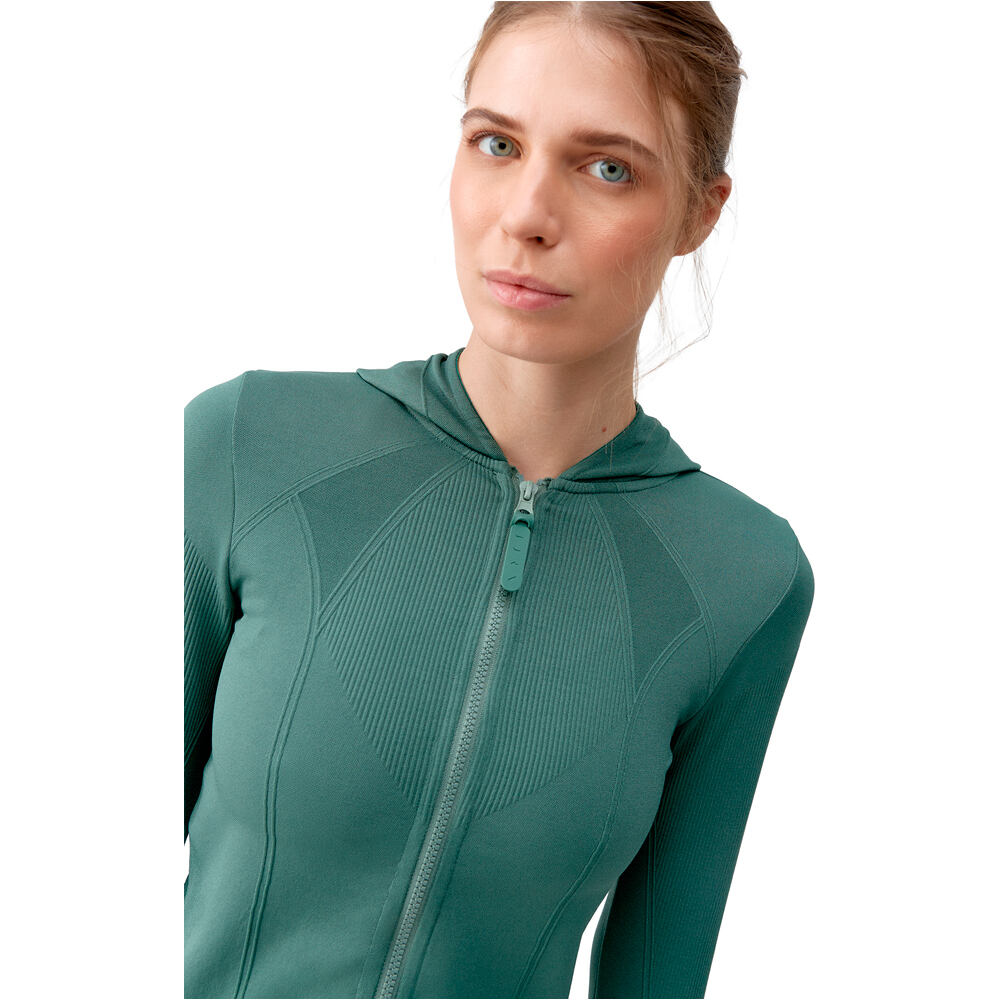Born Living Yoga sudaderas deportivas mujer Viveka vista detalle