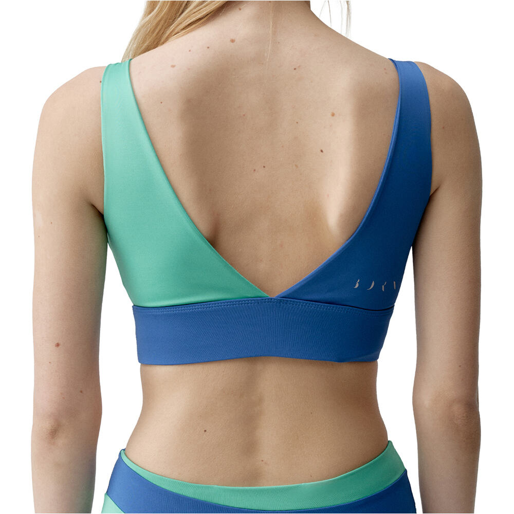 Born Living Yoga Sujetador Yoga Kate vista trasera