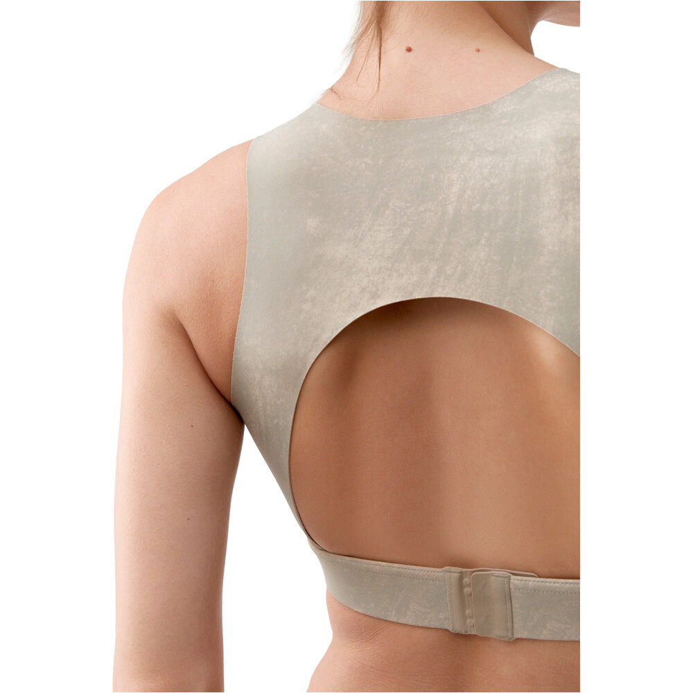 Born Living Yoga Sujetador Yoga Top Alaya 03