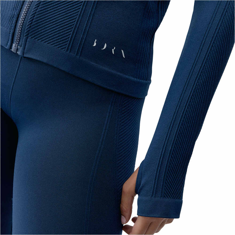 Born Living Yoga top aerobic niño India vista detalle