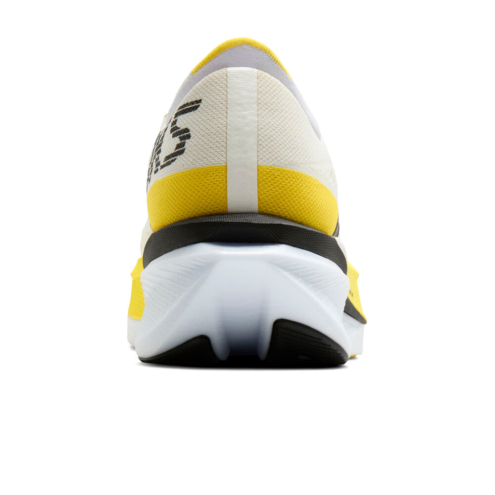 Brooks zapatilla running hombre Hyperion Max 4 vista trasera