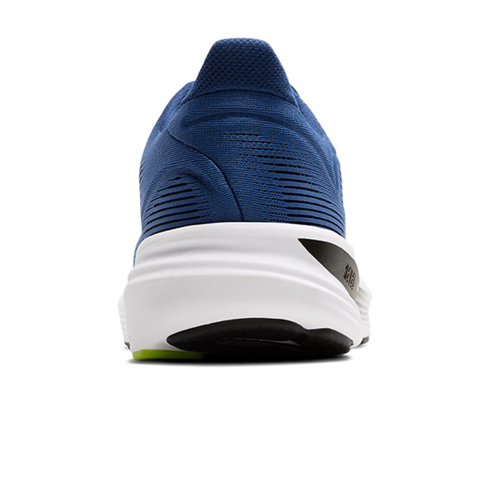 Brooks zapatilla running hombre Revel 8 vista trasera