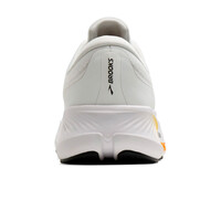 Brooks zapatilla running hombre Revel Max vista trasera