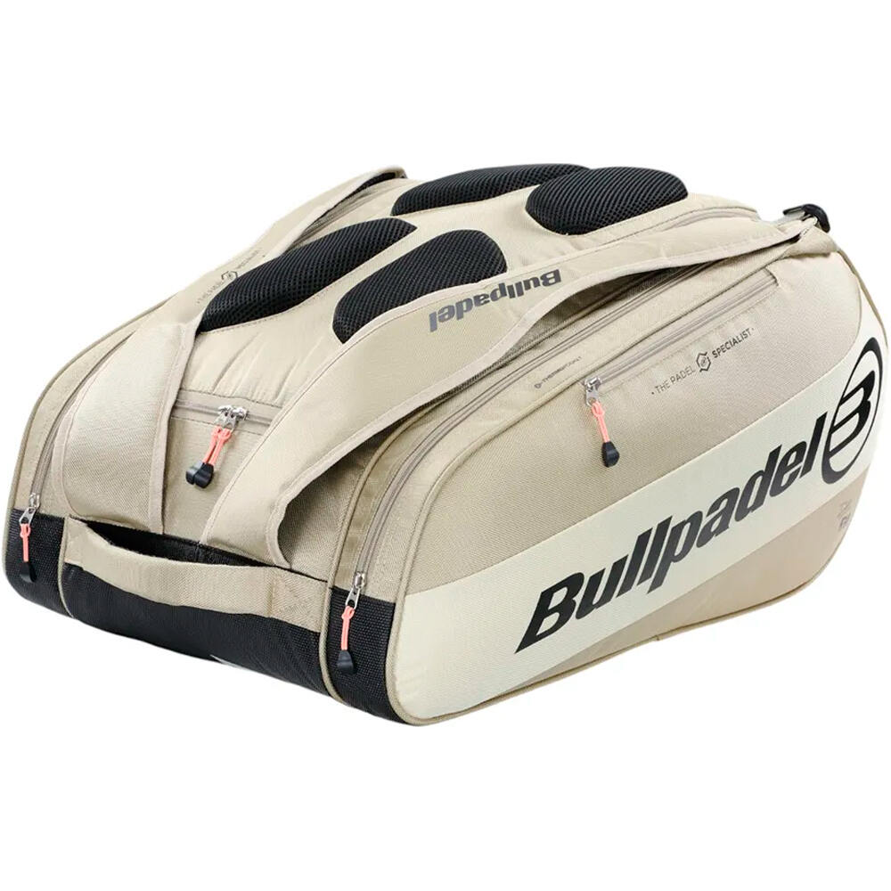 Bullpadel raquetero pádel BOLSA BULLPADEL BPP25001 VERTEX 026 vista frontal