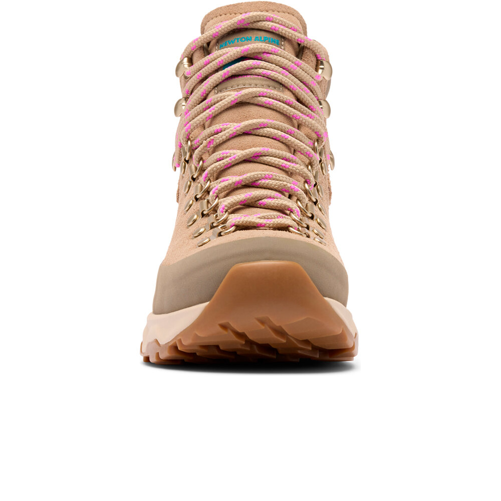 Columbia bota trekking mujer NEWTON ALPINE PT vista trasera