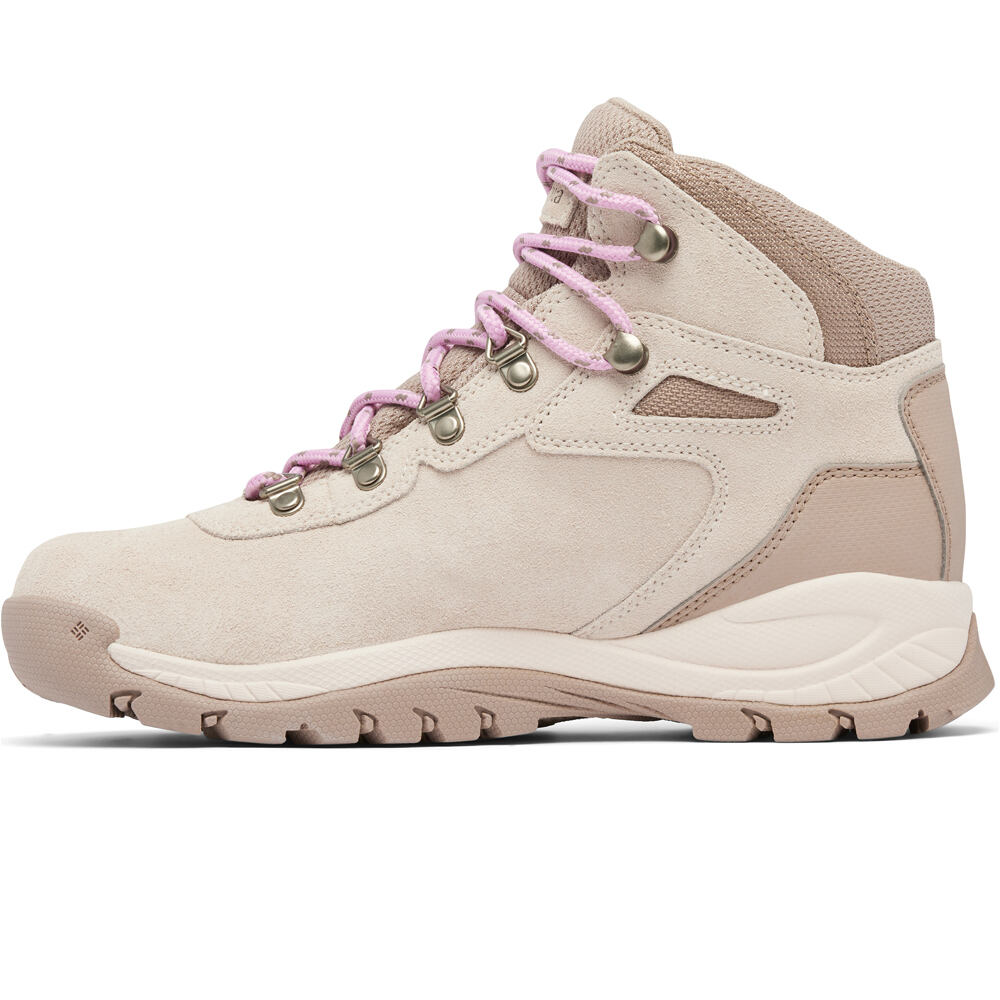 Columbia bota trekking mujer NEWTON RIDGE PLUS WATERPROOF AMPED vista trasera