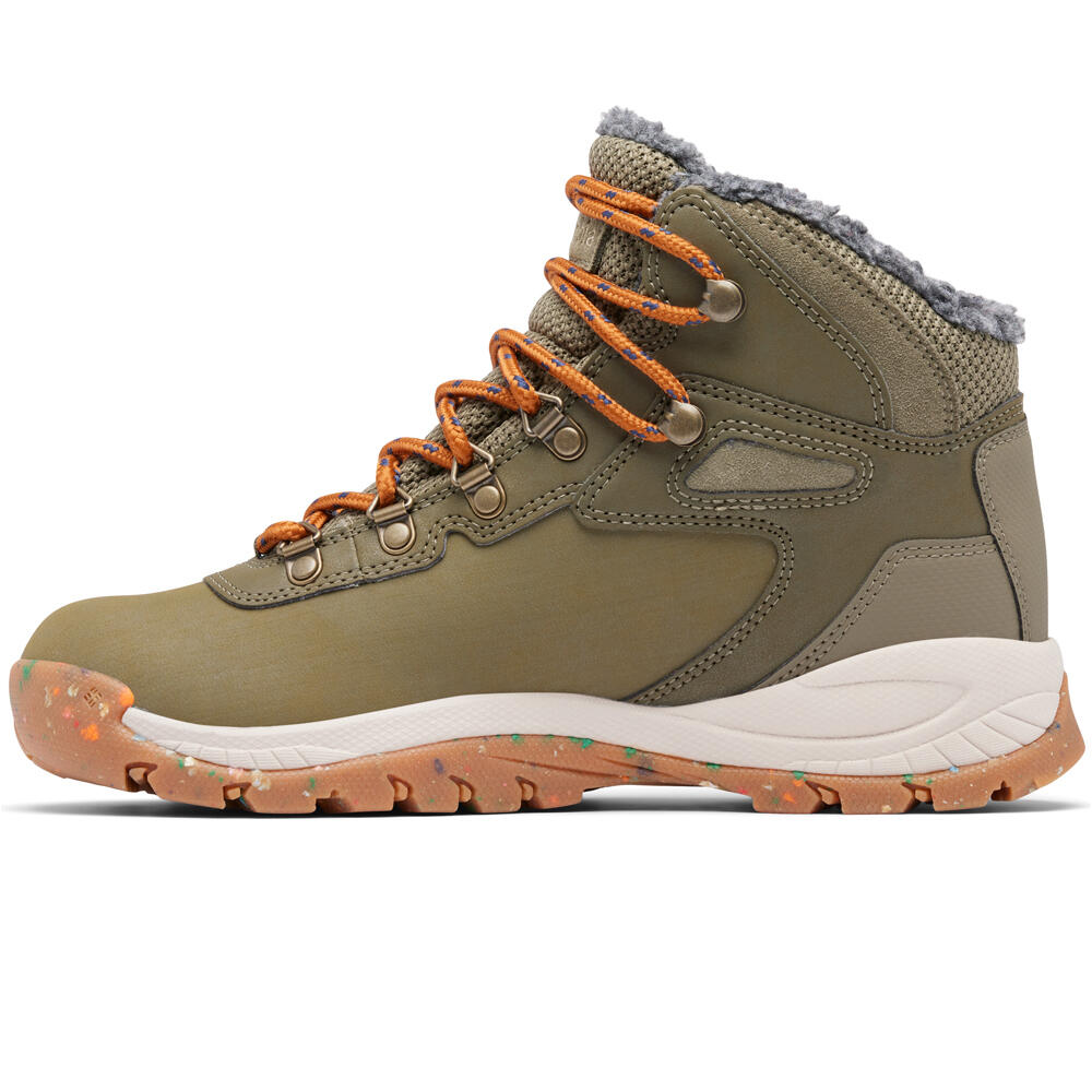Columbia bota trekking mujer NEWTON RIDGE WP OMNI-HEAT II vista superior