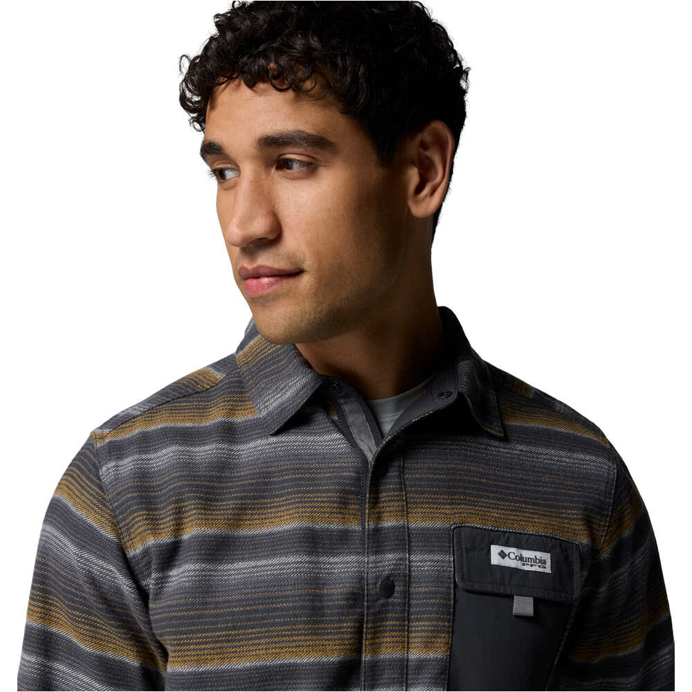 Columbia camisa montaña manga larga hombre PFG Uncharted Over Shirt vista detalle