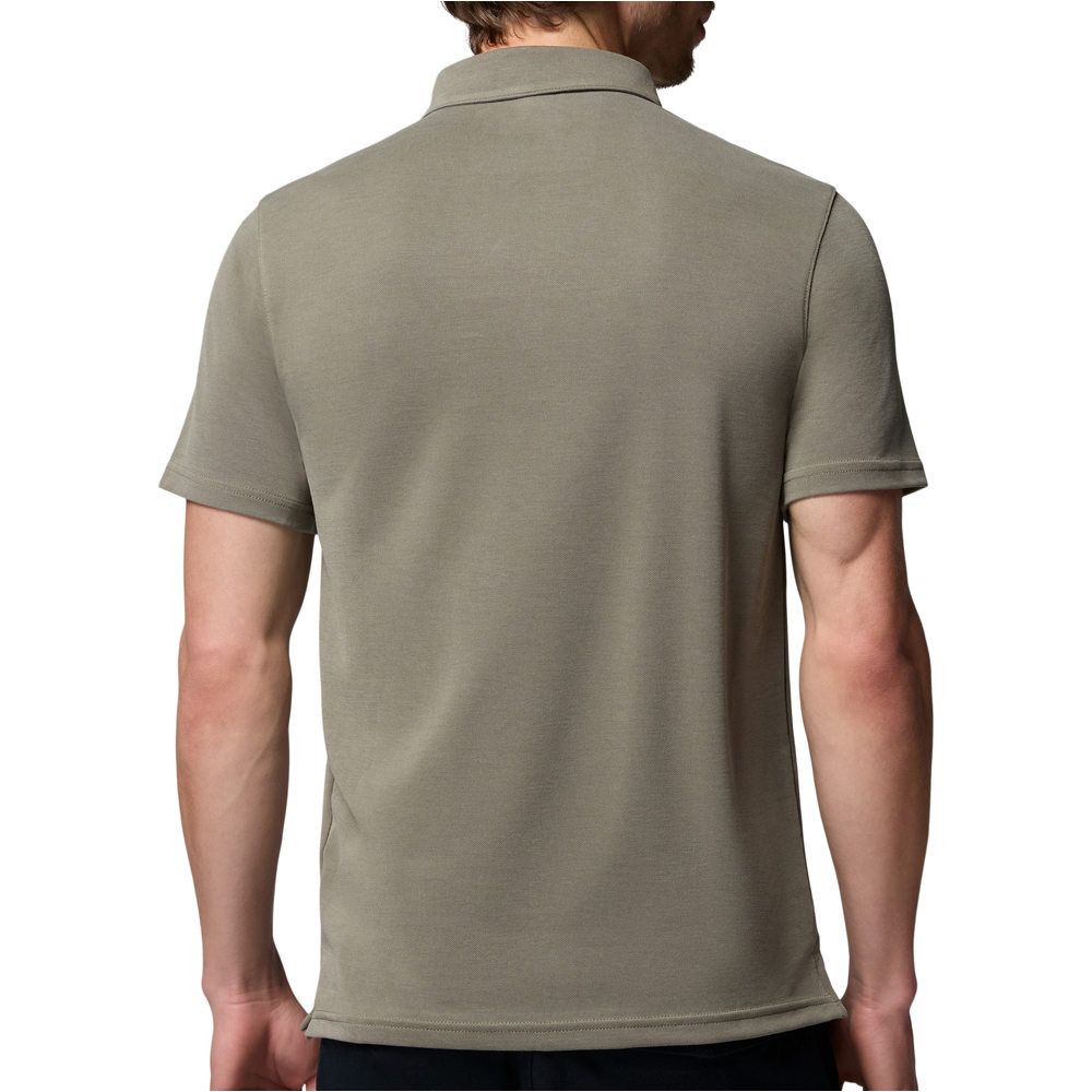 Columbia camiseta montaña manga corta hombre Nelson Point Polo vista trasera