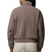 Columbia chaqueta outdoor mujer AmazeStretch Insulated Bomber vista trasera