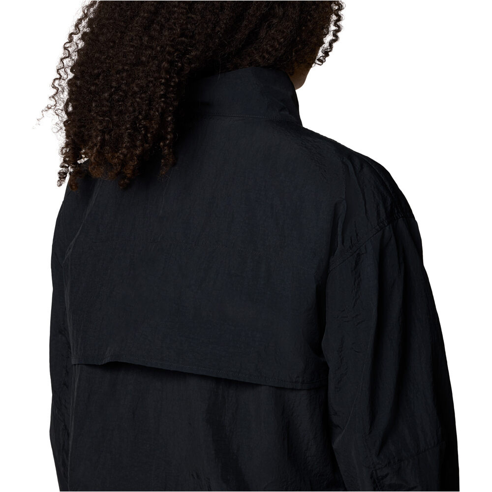 Columbia chaqueta softshell mujer Paracutie Cropped Cargo Windbreaker 04